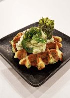 Courgettewafeltje met zeewierespuma 